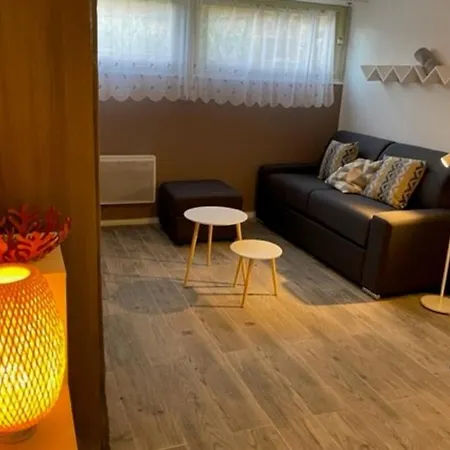 Nice 23m - With Pool Tennis Appartement *